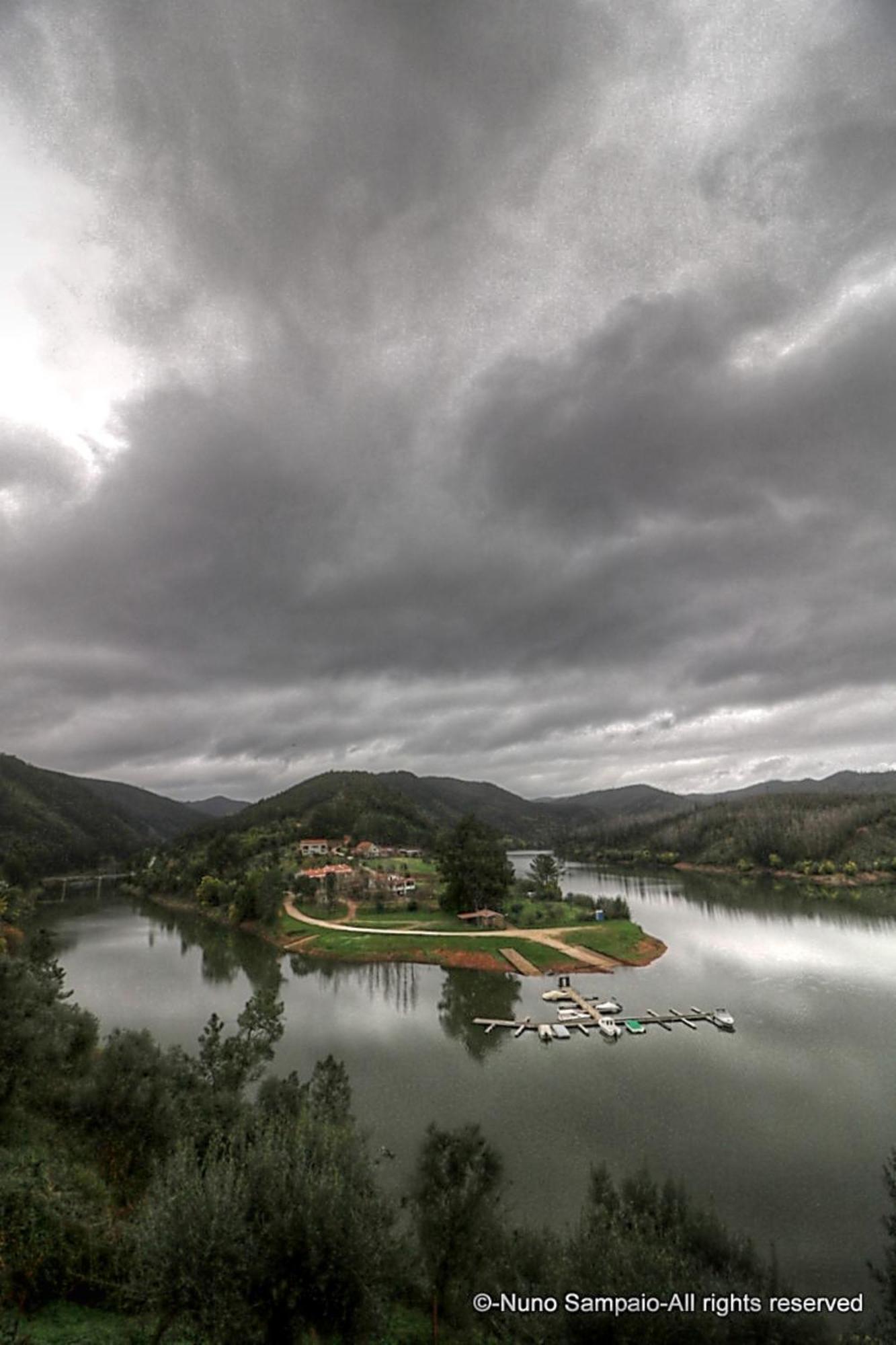 Hotel Rota Malhoa Figueiro Dos Vinhos Esterno foto